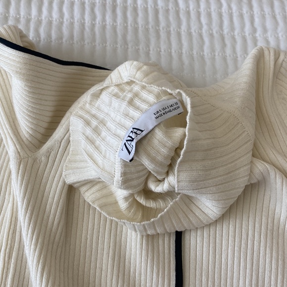 Cream maxi dress - Picture 3 of 4